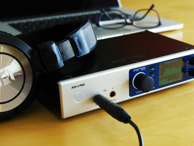 adi-2pro_001.jpg