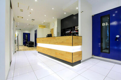 jiyugaoka_lobby1_s-1.jpg