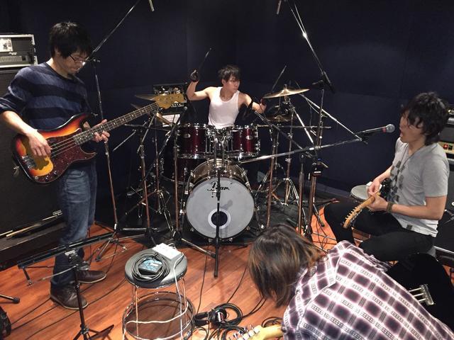 BAND