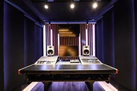 mixroom_01.jpg